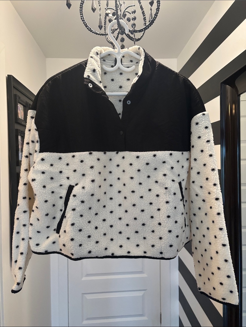 SHEIN Black yoke Cream Polka Dot Sherpa Pullover